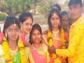 माझा नवरा, तुझी बायको! बत्ती गुल अन् बदलल्या वधू; दोन बहिणांच्या लग्नात अजब गोंंधळ - Marathi News | brides changed after the power cut during the wedding rituals | Latest jarahatke News at Lokmat.com