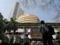 Share Market Open: अमेरिकेत व्याजदर वाढीचे संकेत, भारतात बाजार उघडताच Sensex कोसळला! - Marathi News | share market bse sensex nse nifty latest update ahead of us federal reserve rate hike | Latest business News at Lokmat.com