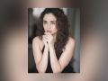 अमृता खानविलकरचा हा फोटो पाहताच तुम्ही म्हणाल- झक्कास - Marathi News | Amrita khanvilkar looks beautiful on instagram photo gda | Latest filmy News at Lokmat.com