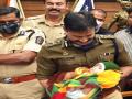 चार महिन्यांच्या चिमुकलीचे अपहरण करणारी महिला पोलिसांच्या जाळ्यात - Marathi News | The woman who abducted four-month-old girl is in police custody | Latest crime News at Lokmat.com
