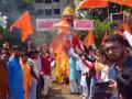शिवसैनिकांनी महागाईच्या रावणाच्या पुतळ्याचे केले दहन; सरकारचा निषेध - Marathi News | Shiv Sainiks made charms of Ravana statue; Government protest | Latest nashik Videos at Lokmat.com