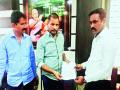 भाजपा फुटीच्या उंबरठ्यावर? महापौर नितीन काळजेंसह क्रीडा समिती सभापती - Marathi News | BJP is on the threshold of a split? Mayor Nitin Kaljen and sports committee chairman | Latest pimpri-chinchwad News at Lokmat.com