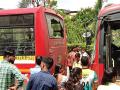 एनएमएमटीच्या दोन बसचा अपघात - Marathi News | NMMT bus accident | Latest navi-mumbai News at Lokmat.com