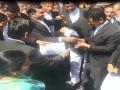 नाशिकमध्ये वकिलांनी केली कोर्ट फी वाढीच्या प्रस्तावाची होळी - Marathi News | lawyer burn fees hike statement in nashik | Latest nashik Videos at Lokmat.com