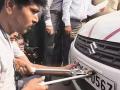 तुमच्या वाहनाची नंबर प्लेट दुसऱ्या कोणी लावली नाही ना? - Marathi News | Did someone else put the number plate on your vehicle | Latest mumbai News at Lokmat.com