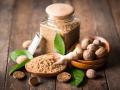 Blackheads च्या समस्येने परेशान? मग स्वयंपाक घरातल्या 'या' पदार्थाचा करा उपयोग! - Marathi News | Beauty tips : Skin care, Uses of nutmeg for removing blackheads | Latest sakhi News at Lokmat.com