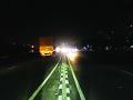 पथदिवे नसल्याने महामार्गावर अपघाताचा धोका - Marathi News | Due to lack of street light, the danger of accidents on the highway | Latest navi-mumbai News at Lokmat.com