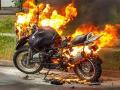 आईने चाबी न दिल्याने मुलाने जाळली बाईक - Marathi News | The boy burned the bike as the mother did not give him the keys | Latest nagpur News at Lokmat.com
