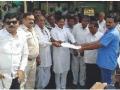 रास्ता रोको आंदोलनात शेतकर्‍यांची दांडी - Marathi News | Farmers' Dandi | Latest gondia News at Lokmat.com