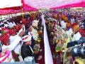 सामूहिक विवाहात १९ जोडपी विवाहबध्द - Marathi News | 19 couples get married in group marriage | Latest ahilyanagar News at Lokmat.com