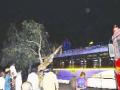 बसच्या टपावर झाड कोसळले - Marathi News | The trees collapsed on the bus | Latest chhatrapati-sambhajinagar News at Lokmat.com