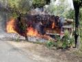 ट्रकमधील २२0 बोद जळून खाक - Marathi News | About 220 bodies burnt in the truck | Latest gadchiroli News at Lokmat.com