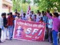 खाजगीकरणाविरूद्ध एसएफआयची निदर्शने - Marathi News | SFI demonstrations against privatization | Latest chhatrapati-sambhajinagar News at Lokmat.com