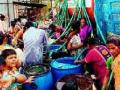 पाणीटंचाईमुळे त्रस्त ग्रामस्थांचे स्थलांतर - Marathi News | Migration of stricken people due to water scarcity | Latest chhatrapati-sambhajinagar News at Lokmat.com