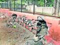 संरक्षक भिंतीचे काम निकृष्ट दर्जाचे - Marathi News | Protector wall works poorly | Latest nashik News at Lokmat.com