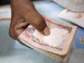 लाच स्वीकारताना अव्वल कारकुनास अटक - Marathi News | Accepting the bribe, the top clerk was arrested | Latest buldhana News at Lokmat.com