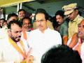 उद्धव ठाकरेंचे सोलापुरात स्वागत - Marathi News | Welcome to Uddhav Thackeray Solapur | Latest solapur News at Lokmat.com