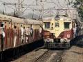 पश्चिम रेल्वेचा नकार, तर मध्य रेल्वेला प्रतीक्षा - Marathi News | Western Railway refuses, Central Railway wait | Latest mumbai News at Lokmat.com