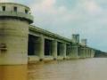 महान धरणाची सुरक्षा धोक्यात - Marathi News | Security threat of Great Dam | Latest akola News at Lokmat.com