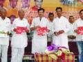 पथदश्री कार्याचा आदर्श घ्या - Marathi News | Take the ideal of pilgrim work | Latest akola News at Lokmat.com