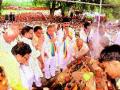 साध्वी प.पू. प्रभाकंवरजी म.सा. अनंतात विलीन - Marathi News | Sadhvi P.P. Prabhakartaji M.Sa. Merges in the infinity | Latest chhatrapati-sambhajinagar News at Lokmat.com