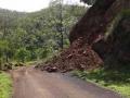 मध्यप्रदेशाला जोडणारा रस्ता धोकादायक - Marathi News | Road leading to Madhya Pradesh dangerous | Latest buldhana News at Lokmat.com