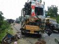 ट्रकची समोरासमोर धडक, १ ठार - Marathi News | The truck hit face to face, one killed | Latest buldhana News at Lokmat.com