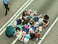 हाँगकाँगचे आंदोलक विद्यार्थी चर्चेला राजी - Marathi News | Hong Kong agitators persuade students to discuss | Latest international News at Lokmat.com