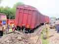 मनस्तापाचा कोकण रेल्वे ट्रॅक - Marathi News | Munastapacha Konkan Railway track | Latest maharashtra News at Lokmat.com