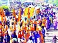 मिरवणूक गुरू ग्रंथसाहिबची... - Marathi News | Procession Guru Granth Sahib ... | Latest nashik News at Lokmat.com