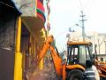 अतिक्रमणावर चालला पालिकेचा बुलडोजर - Marathi News | Municipal corporation bulldozer running on encroachment | Latest vashim News at Lokmat.com