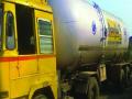अलिबागमध्ये 17 टन ज्वालाग्राही गॅस पकडला - Marathi News | Alibaug caught 17 tonnes of gas | Latest mumbai News at Lokmat.com