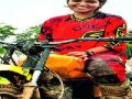 भारताची लक्षवेधी डर्ट बाइक ‘क्वीन’ - Marathi News | India's Dirt Biking 'Queen' | Latest mumbai News at Lokmat.com