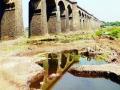वाळू उपशाने ‘भीमे’वरील पुलाला धोका - Marathi News | The sand leakage of the bridge on 'Bhima' threatens the danger | Latest pune News at Lokmat.com