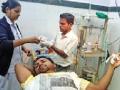 तिसऱ्या मजल्यावरून खाली पडला - Marathi News | Falling down from the third floor | Latest nagpur News at Lokmat.com