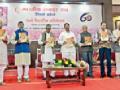 काँग्रेसच्या धोरणांवरच मोदींची वाटचाल - Marathi News | Modi's path to Congress's policies | Latest maharashtra News at Lokmat.com