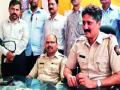 सोनसाखळी चोरास अटक - Marathi News | Sonasakhal Choras arrested | Latest pune News at Lokmat.com