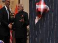 मोदींच्या 'त्या' सूटवरुन वाद - Marathi News | Debate over Modi's 'That' suit | Latest national News at Lokmat.com