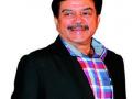 बॉलीवूडमध्ये पडले दोन गट - Marathi News | Two groups fell into Bollywood | Latest mumbai News at Lokmat.com