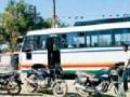 चिमूर बसस्थानकापुढेच अवैध प्रवासी वाहतूक - Marathi News | Illegal commute traffic from Chimur Bus Station | Latest chandrapur News at Lokmat.com