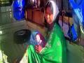 रुग्णालयाच्या आवारात आदिवासी महिलेची प्रसूती - Marathi News | The tribal woman's delivery in the premises of the hospital | Latest maharashtra News at Lokmat.com