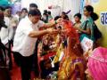 १३ जोडप्यांचे सामूहिक शुभमंगलम्! - Marathi News | 13 Congregation Shubhamangalam! | Latest amravati News at Lokmat.com