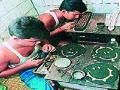 भुलेश्वरच्या सुवर्णकारांना नोटिसा - Marathi News | Notices to the gold coins of Bhuleeshwar | Latest mumbai News at Lokmat.com