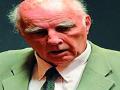 माजी टेनिसस्टार बॉब हेविटला ६ वर्षांचा तुरुंगवास - Marathi News | Former tennis star Bob Hewitt is imprisoned for 6 years | Latest international News at Lokmat.com