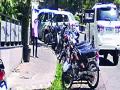हॉटेल चालकांचे अतिक्रमण - Marathi News | Encroachment of hotel drivers | Latest pune News at Lokmat.com
