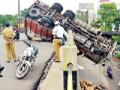 ट्रकची धडक : - Marathi News | Truck Shock: | Latest chandrapur News at Lokmat.com