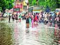 पहिल्याच पावसाने शहरात साचले पाणी - Marathi News | The first rain brings water to the city | Latest pune News at Lokmat.com