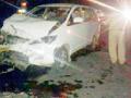 कार समोरासमोर धडकल्या पाच जण जखमी - Marathi News | Five people injured in front of car | Latest vardha News at Lokmat.com