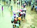 जिल्ह्यात पावसाने पुन्हा धरला जोर - Marathi News | Rains thrown in the district again | Latest raigad News at Lokmat.com