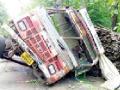 जिल्ह्यात दीड वर्षात अपघातात १७१ ठार - Marathi News | 171 killed in accident in district | Latest gadchiroli News at Lokmat.com